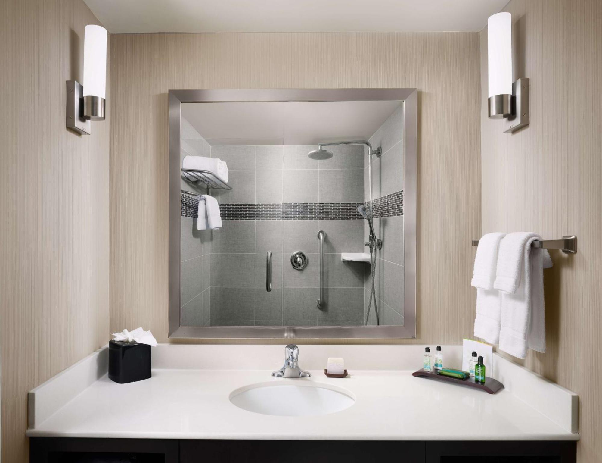 Hotel Hilton Garden Angeles/redondo 3*